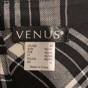 Plaid tunic top with cross cross tie